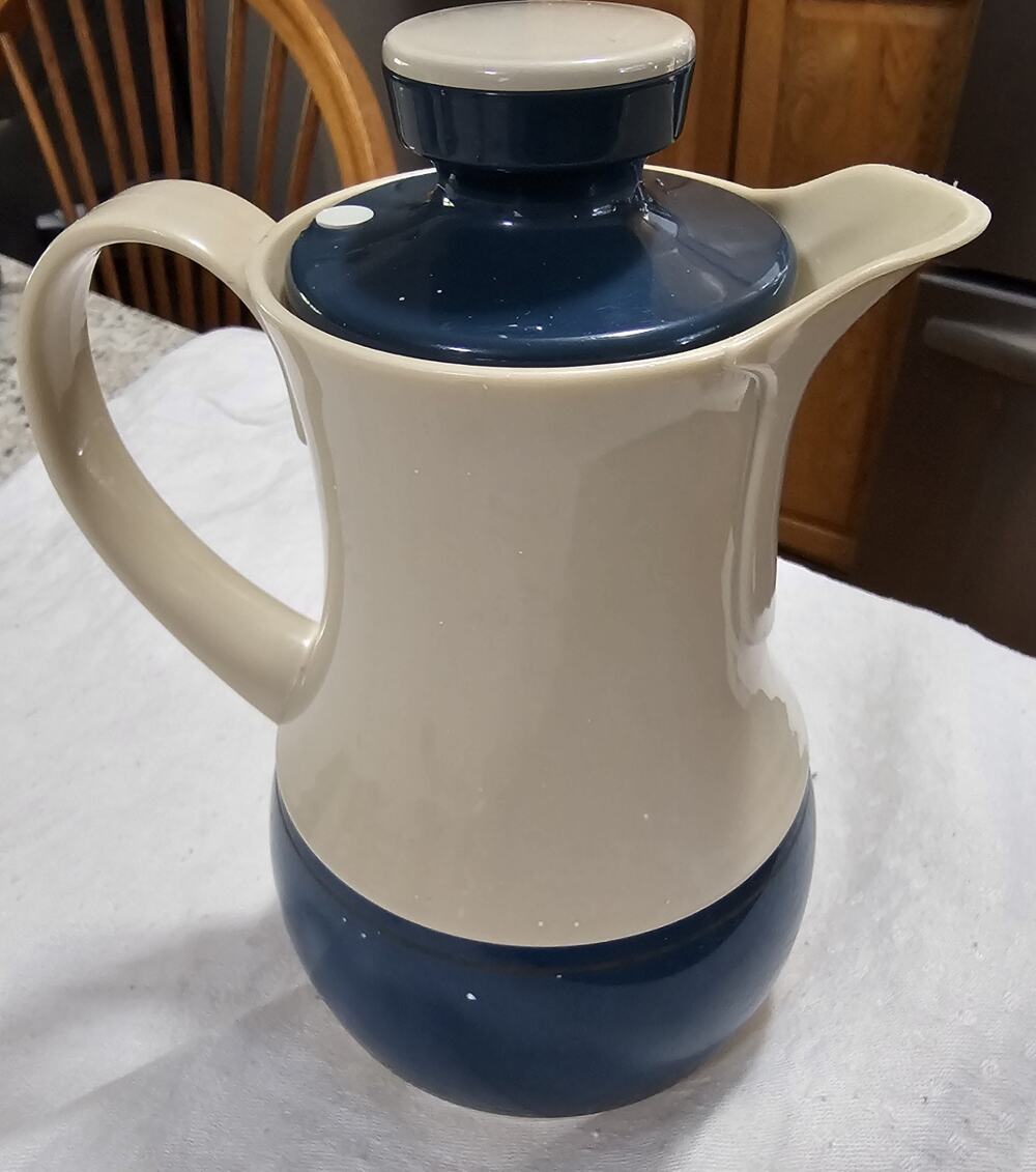 Vintage Thermos Coffee Butler No. 570 Ingried Carafe Blue Cream 32oz W. Germany
